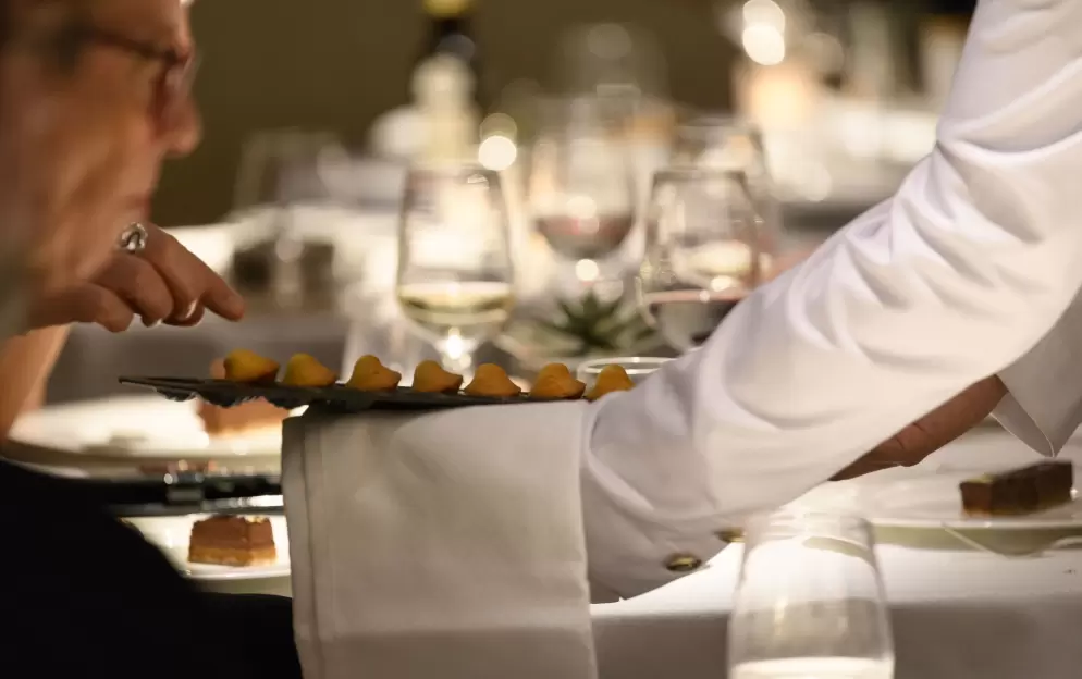 PONANT Gastronomy - copyrights belong to PONANT François Lefebvre.jpg