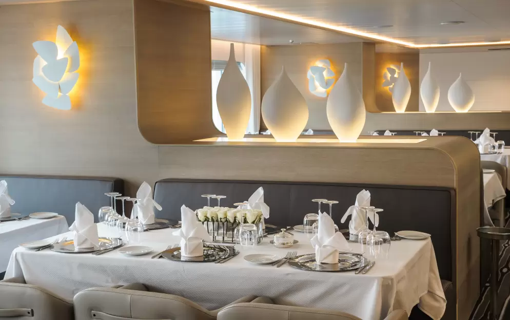 Le Soleal, Gastronomic Restauraunt ©PONANT François Lefebvre.JPEG