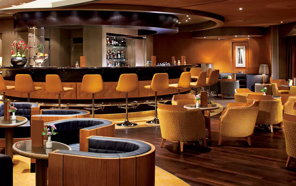 Holland America Line Nieuw Amsterdam Interior Ocean Bar.jpg