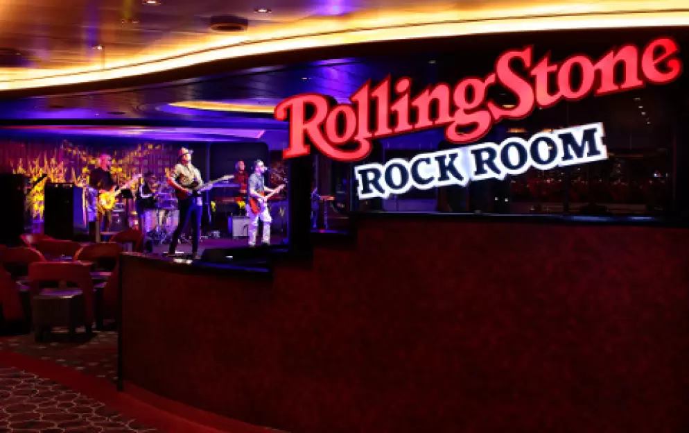 Holland America Nieuw Statendam Rolling Stone Bar 3.jpg