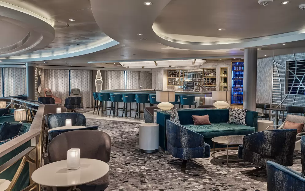 SILVERSEA Silver Endeavour Explorer Lounge 2.jpg