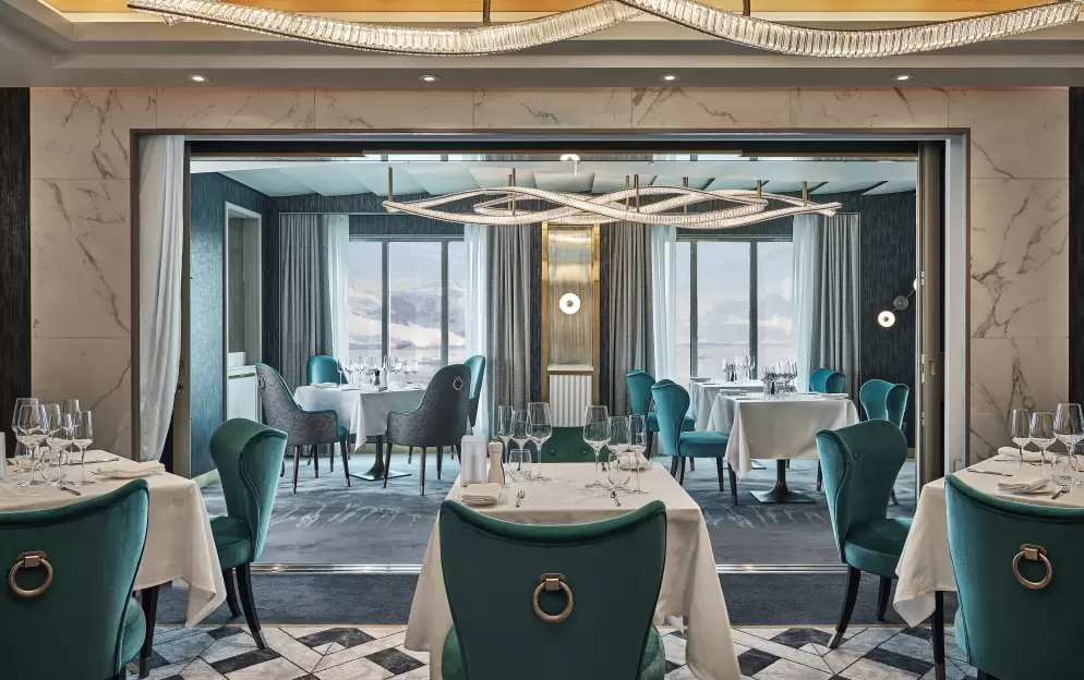 SILVERSEA Silver Endeavour II Terrazzino 2.jpg