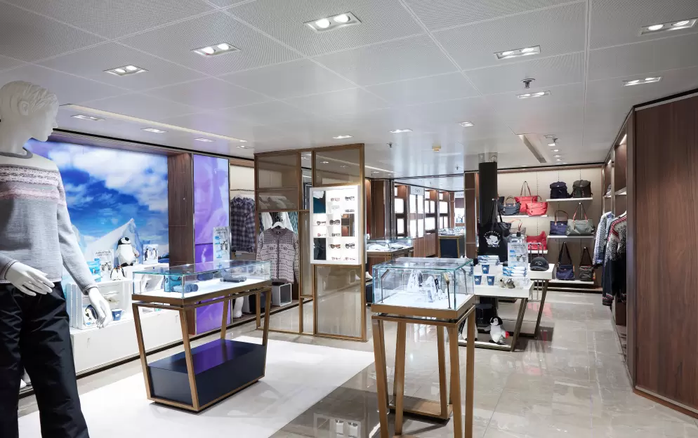Silversea SILVER CLOUD Boutique 1.jpg