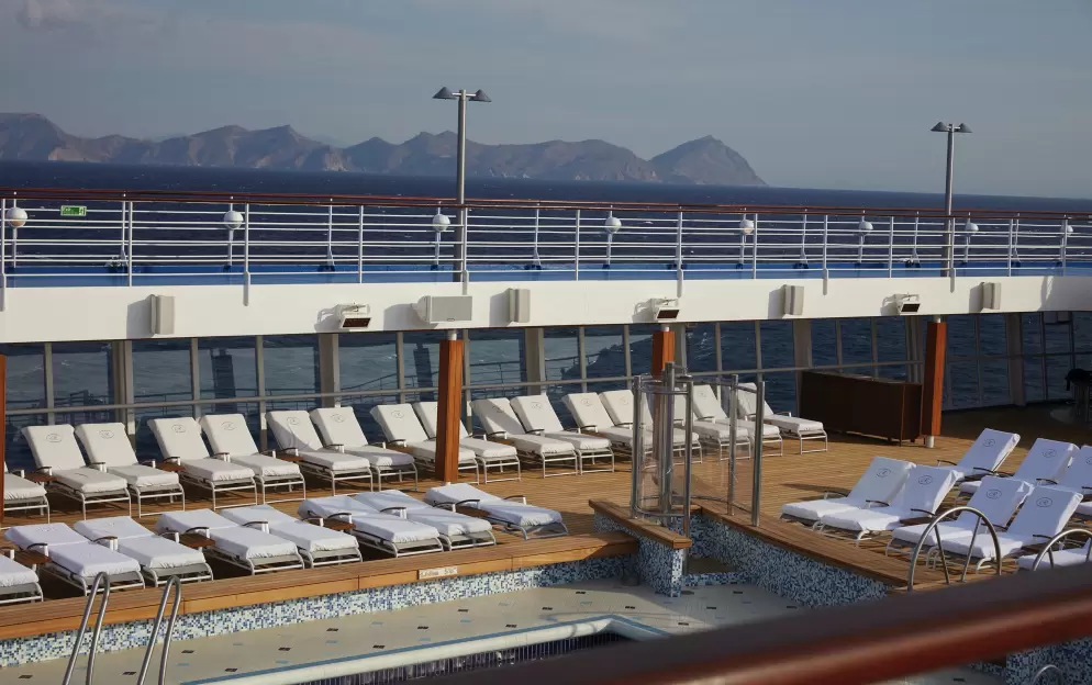 RSSC, Seven Seas Voyager, Pool Deck 2.jpg