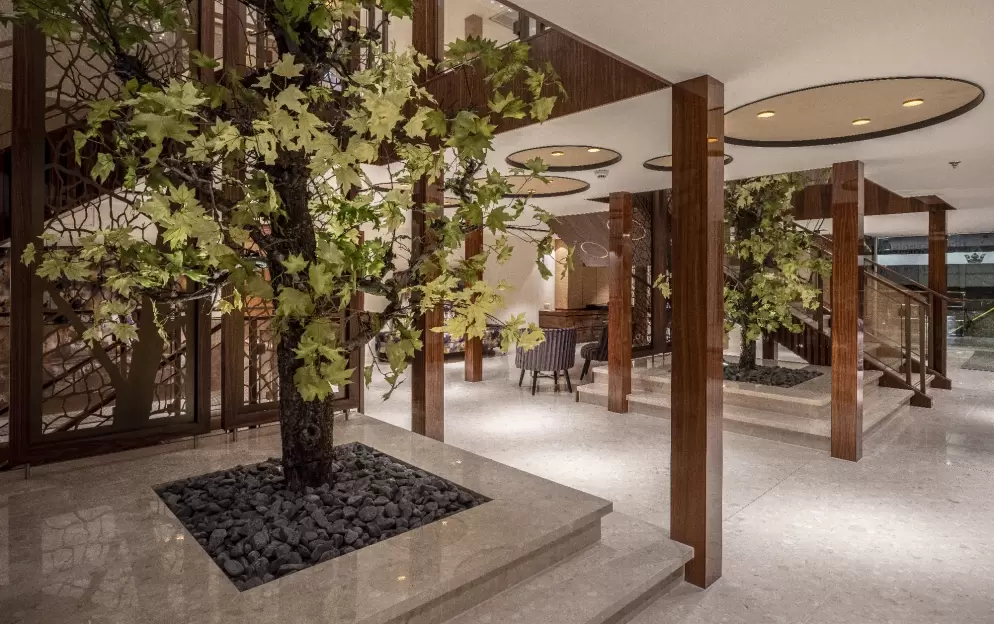 AmaWaterways AmaMagna_Main_Lobby_Atrium.jpg