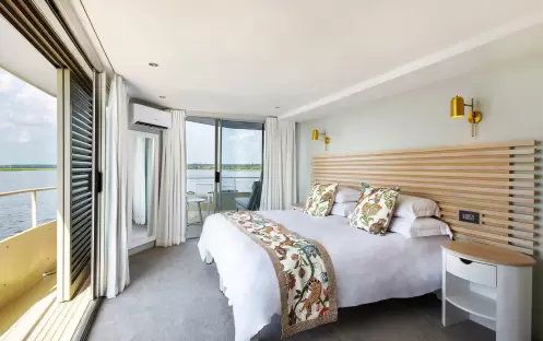 AmaWaterways, Zambezi Queen Luxury-Suite-King_2024
