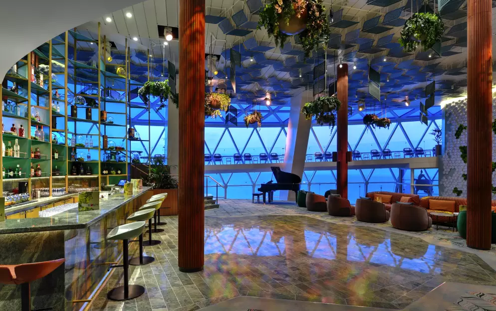 Celebrity Cruises Eden Restaurant 1.jpg