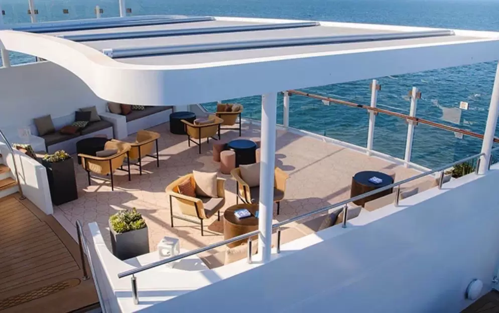 Celebrity Cruises The Sunset Bar 8.jpg