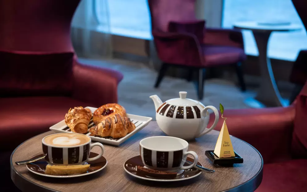 Celebrity Cruises Cafe al Bacio 2.jpg