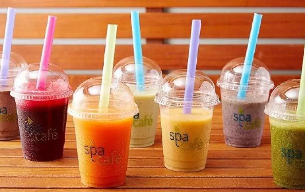 Celebrity Cruises - Celebrity Millennium - Spa Cafe & Juice bar smoothies.jpg