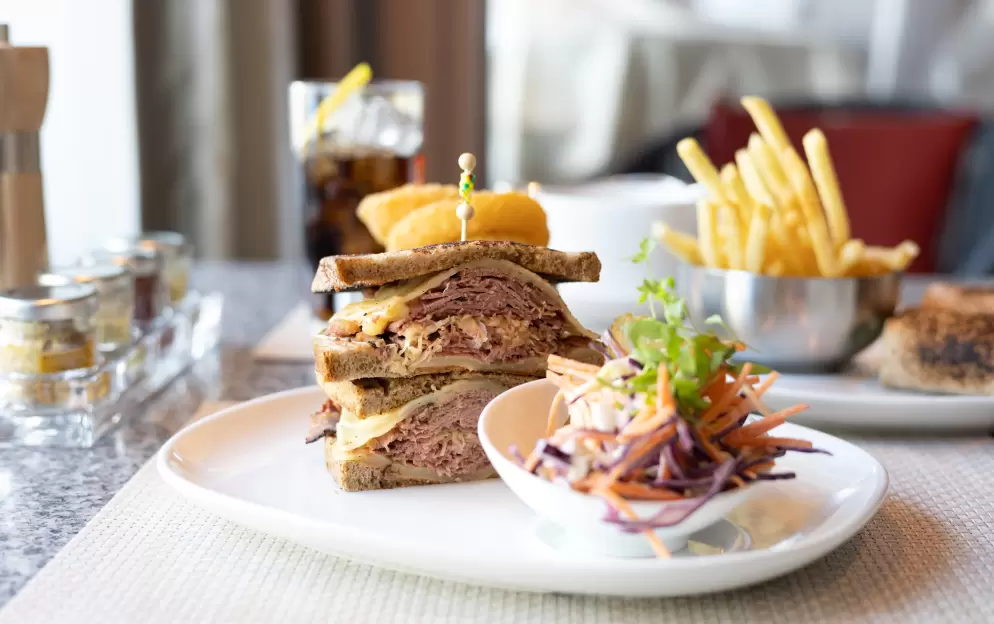 Crystal Cruises Trident Grill 2.jpg