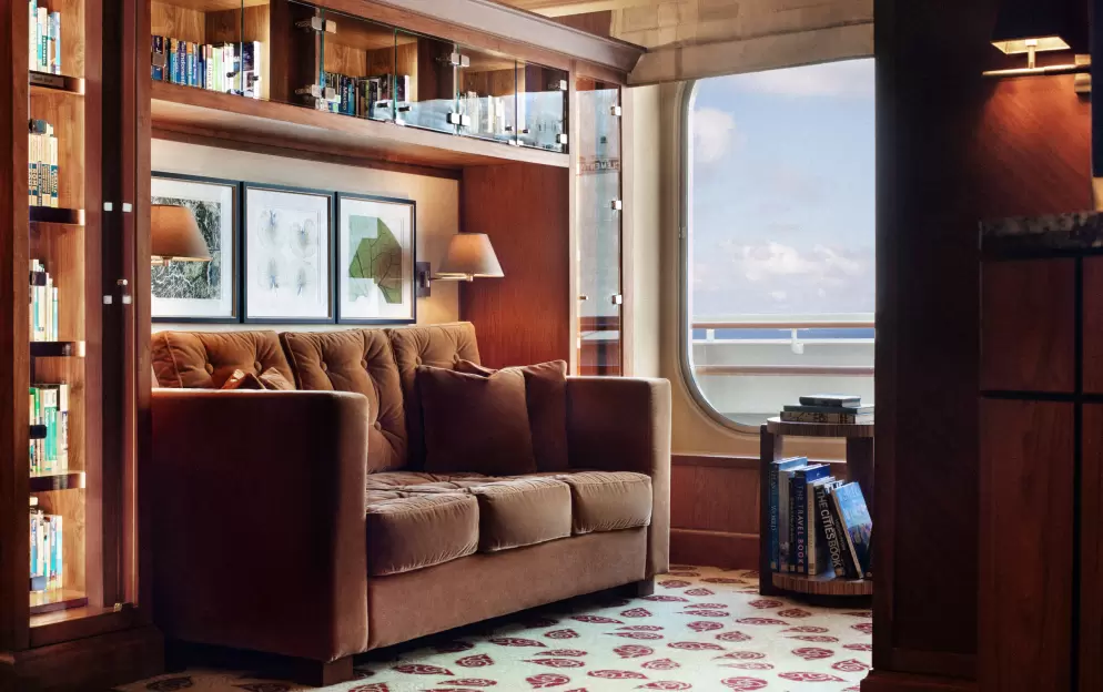 Crystal, Crystal Serenity Library 0.jpg