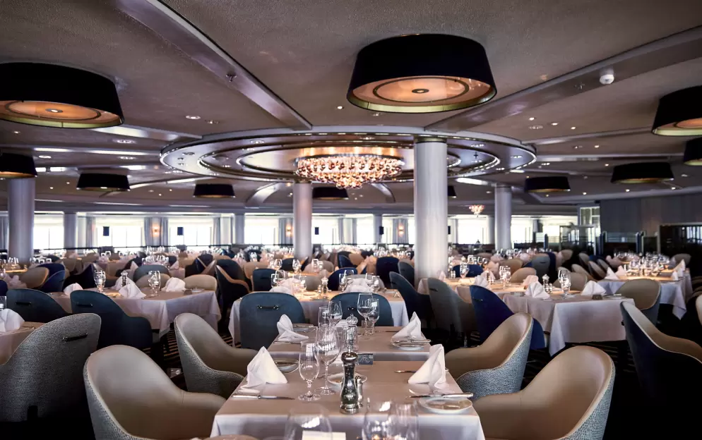 Crystal Cruises Crystal Symphony Waterside.png