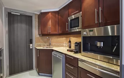Crystal, Serenity Penthouse Suite 4