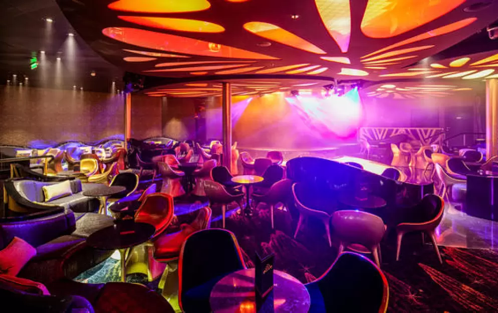 Disney Cruise Lines Disney Dream evolution-dance-club-00.jpg