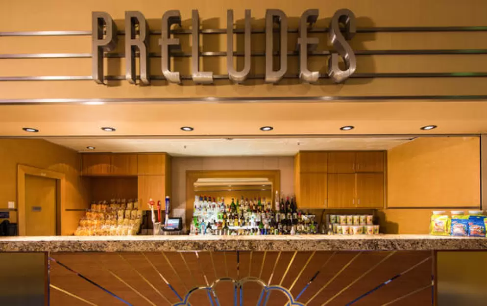 Disney Cruise Lines Disney Dream Dining preludes-snacks-00.jpg