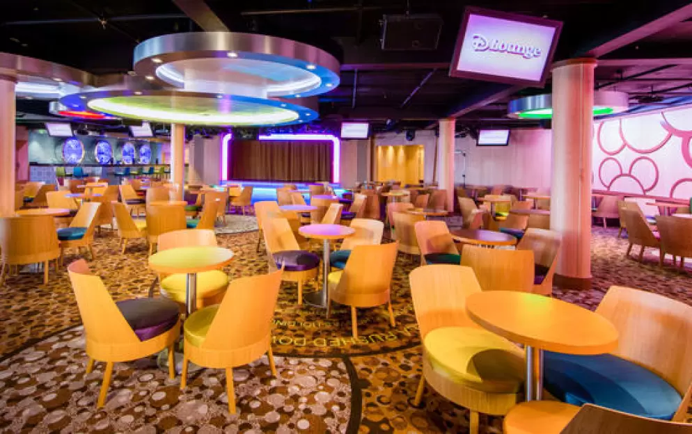 Disney Cruise Lines Disney Dream d-lounge-family-club-00.jpg