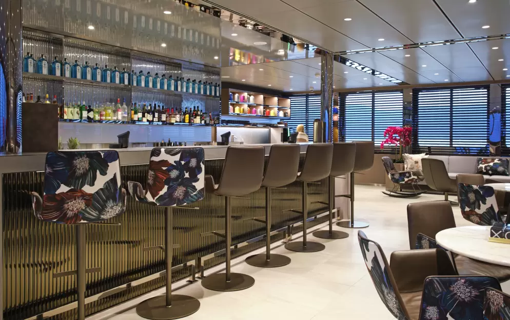 Emerald Cruises, Emerald Sakara & Azzurra, Amici Bar & Lounge 12.jpg