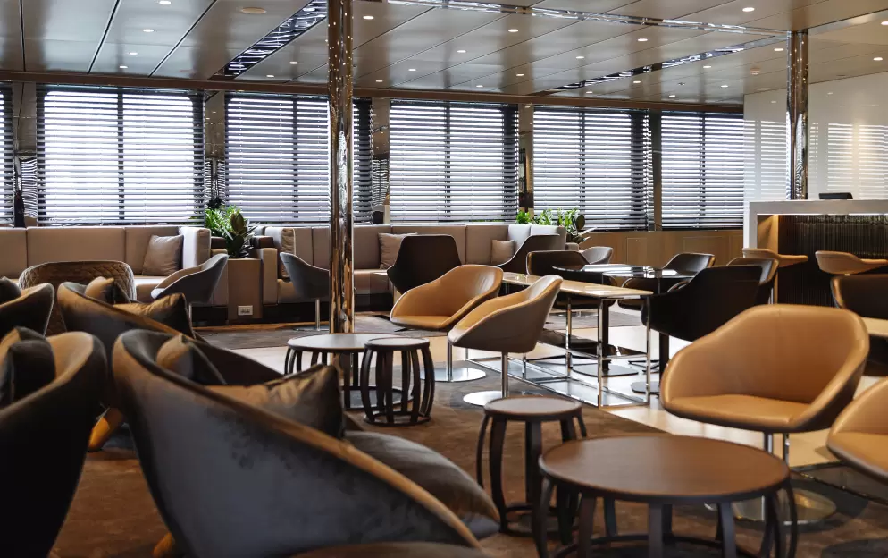 Emerald Cruises, Emerald Sakara & Azzurra, Amici Bar & Lounge 21.jpg