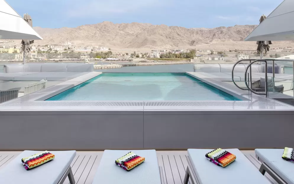 Emerald Cruises, Emerald Sakara & Azzurra, Aqua Pool 7.jpg