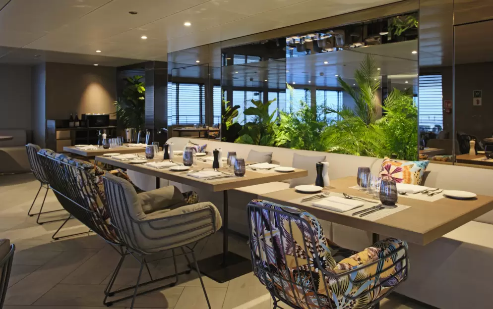 Emerald Cruises, Emerald Sakara & Azzurra, La Cucina Dining 7.jpg
