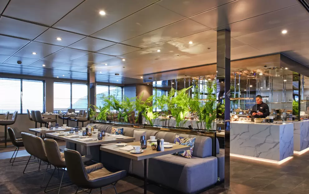 Emerald Cruises, Emerald Sakara & Azzurra, La Cucina Dining 9.jpg