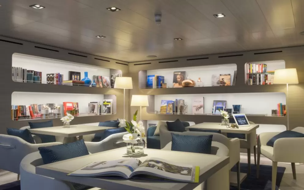 Ponant Le Jacques Cartier Lounge and Bars.jpg