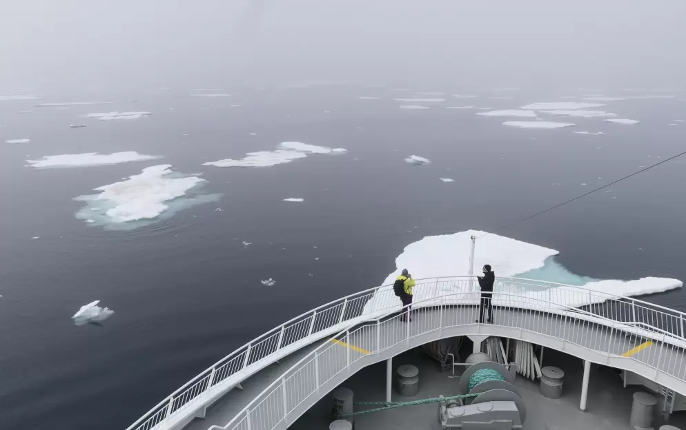 Hurtigruten - MS Spitsbergen - Observation deck.JPG