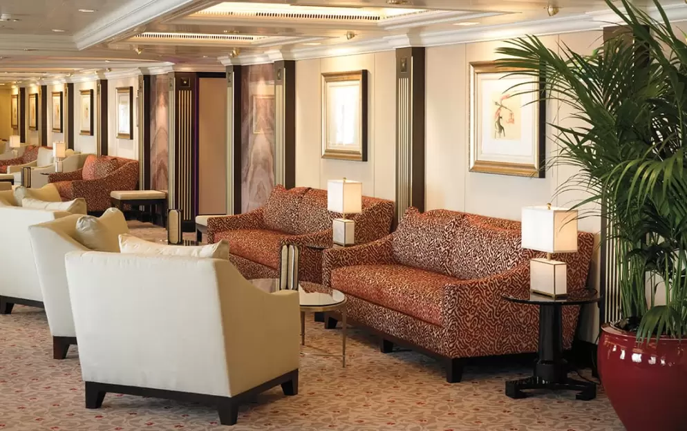 Oceania Marina - Grand Bar 1.jpg
