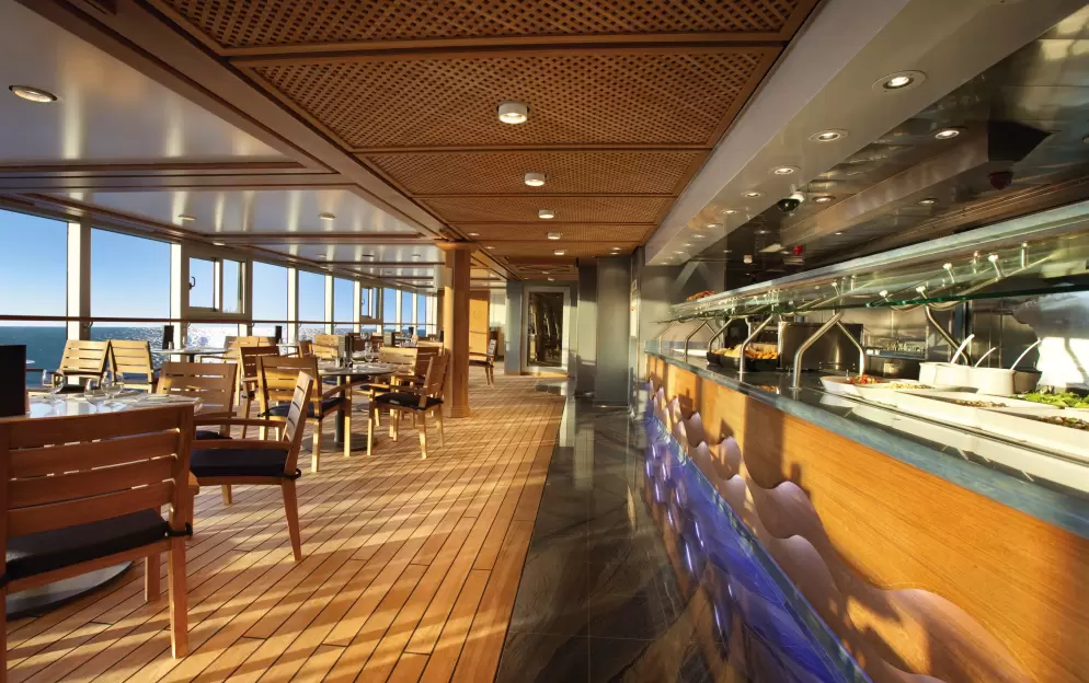Oceania Cruises Waves Grill 3.jpg