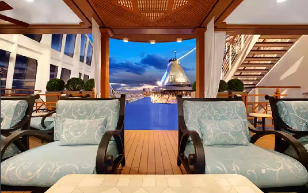 Oceania Riviera - Patio.png