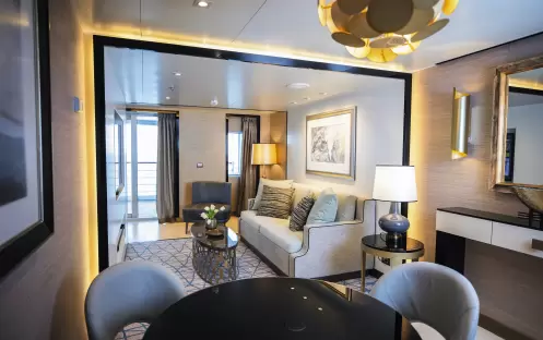RSSC, Seven Seas Splendor, Seven Seas Suite 2