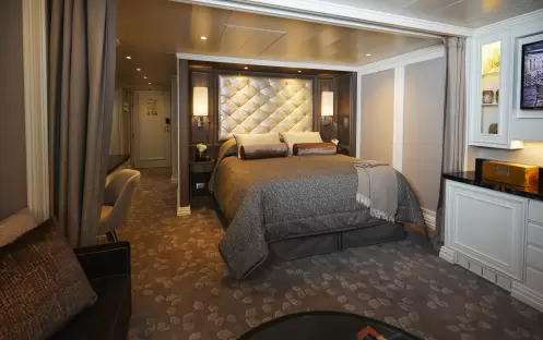 RSSC, Seven Seas Splendor, Superior Suite