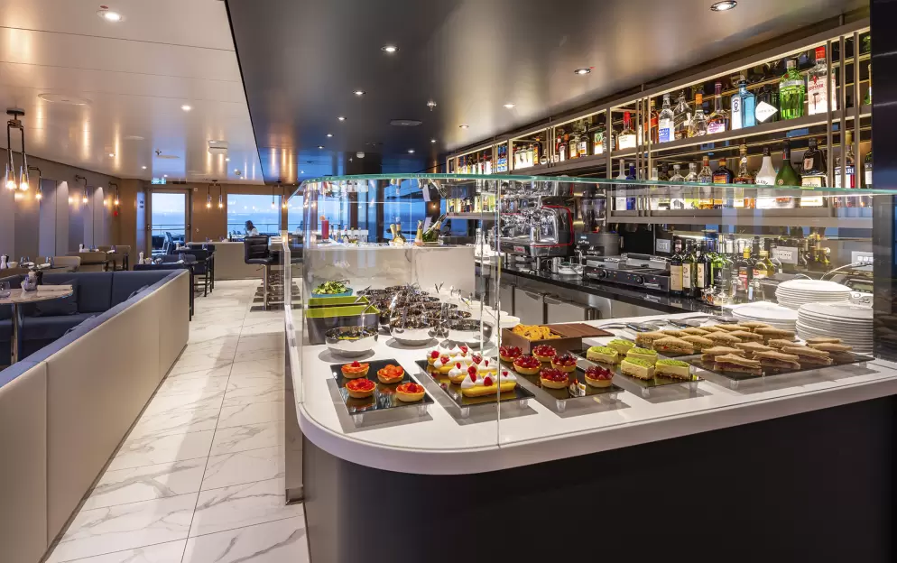 Scenic Eclipse - Azure Bar & Café - 11.jpg