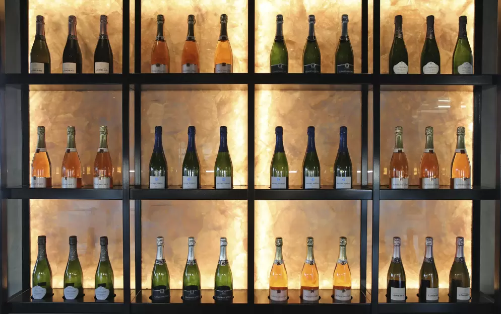 Scenic Eclipse - Lumière Champagne Bar - 2.jpg