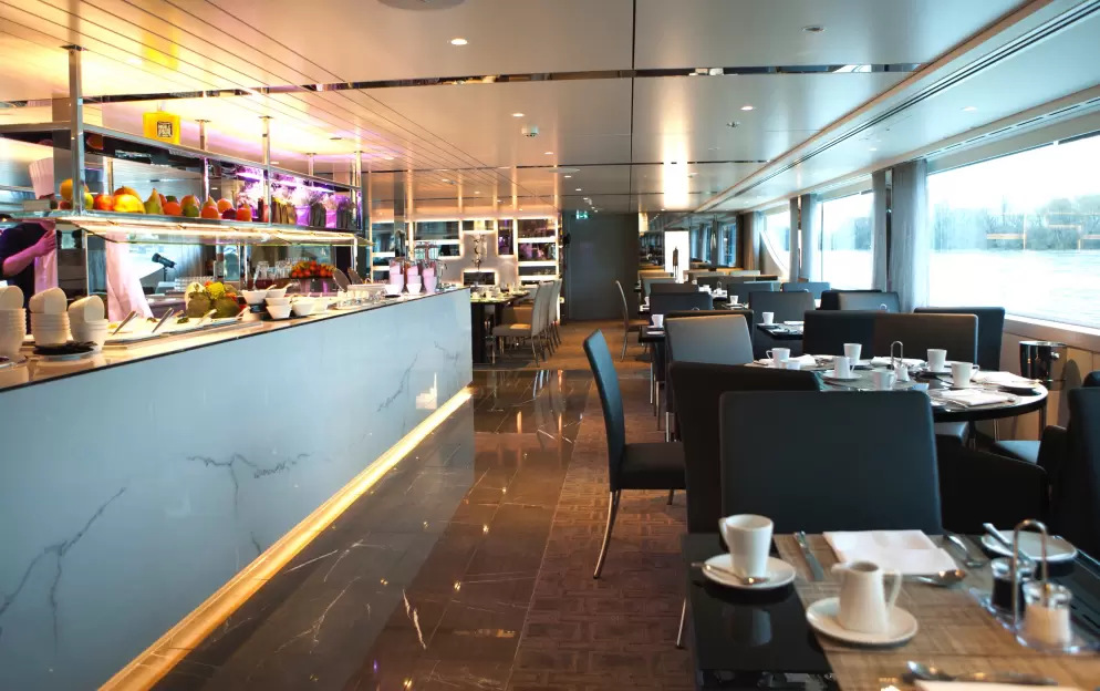Scenic Luxury Cruises & Tours JASPER Crystal Dining 5.jpg