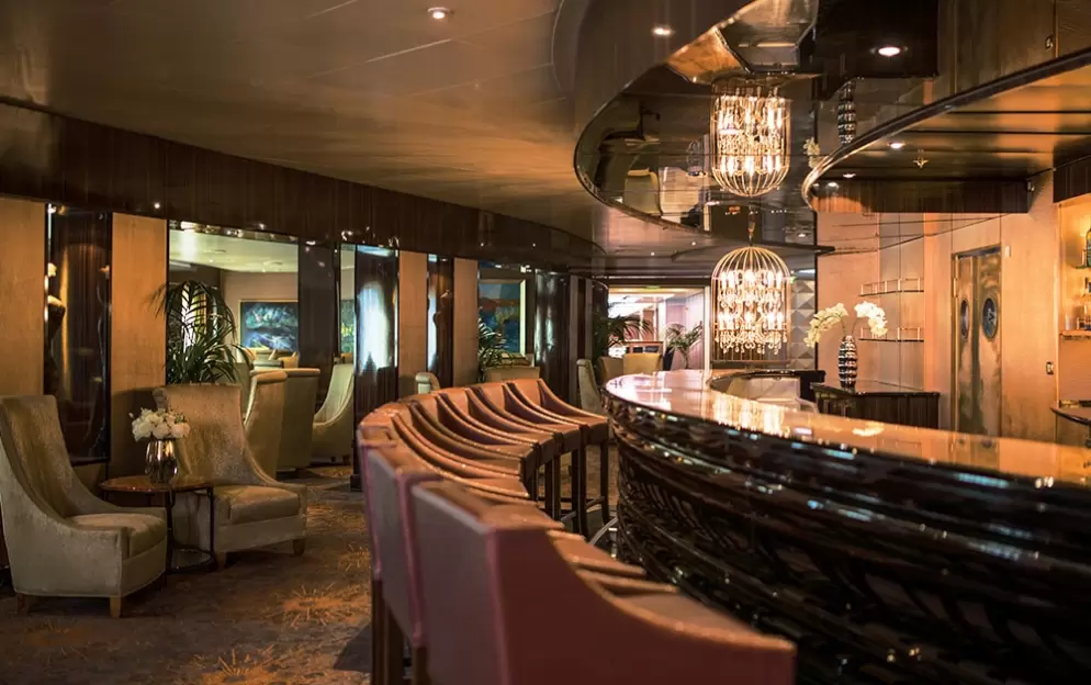 Regent Seven Seas Cruises - Seven Seas Mariner - Mariner Lounge.jpg