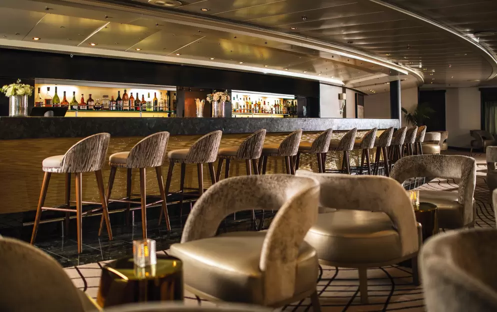 RSSC, Seven Seas Navigator, Stars Lounge 1.jpg