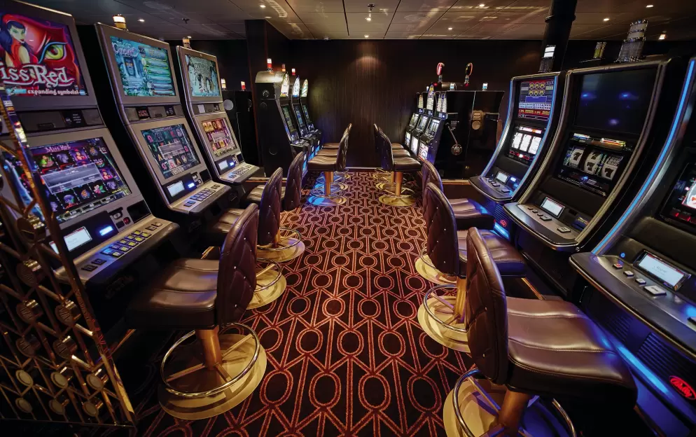 RSSC, Seven Seas Navigator, The Casino 2.jpg
