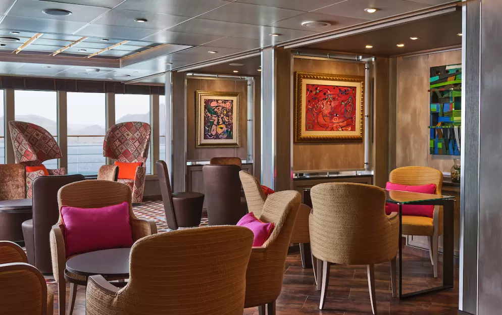 SilverSea Cruises Silver Moon Arts Cafe 1.jpg