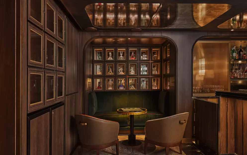 SilverSea Cruises Silver Moon S.A.L.T Bar 4.jpg