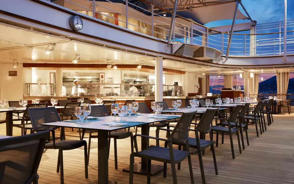 Silversea Cruises - Silver Moon - The Grill.png