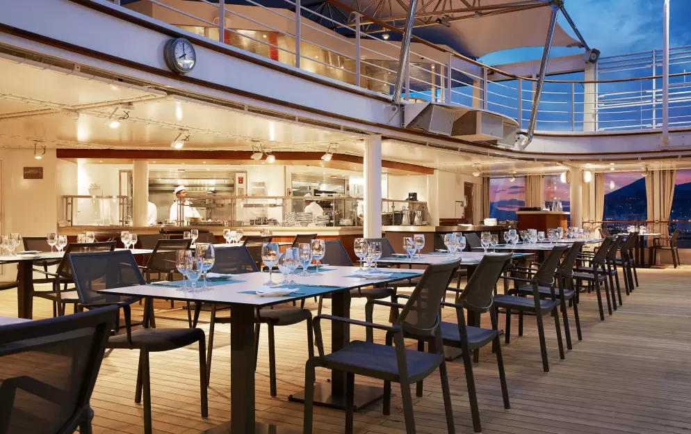 Silversea - Silver Muse - The Grill 4.jpg