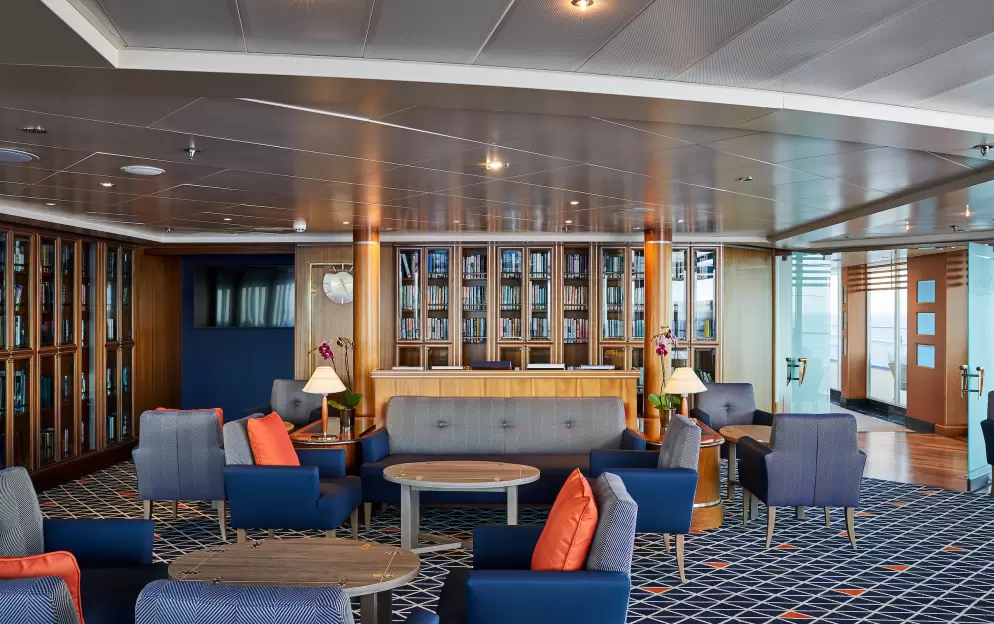 Silversea - Silver Shadow - Observation Lounge 1.jpg