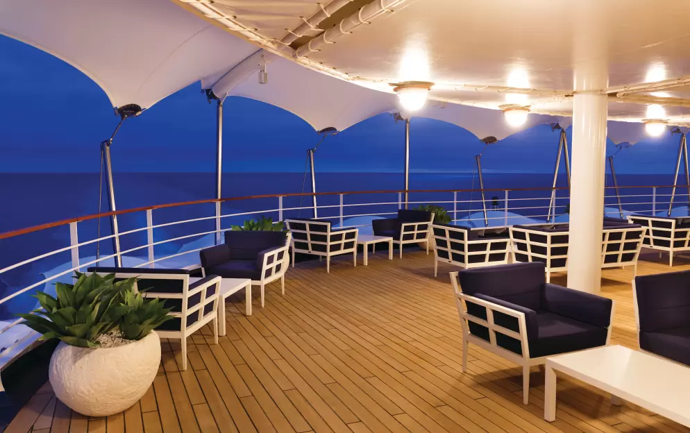 Silversea - Silver Spirit - Panorama Lounge 1.jpg