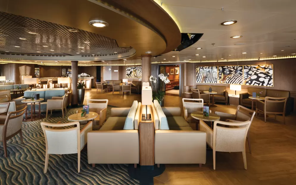Silversea - Silver Spirit - Panorama Lounge.jpg