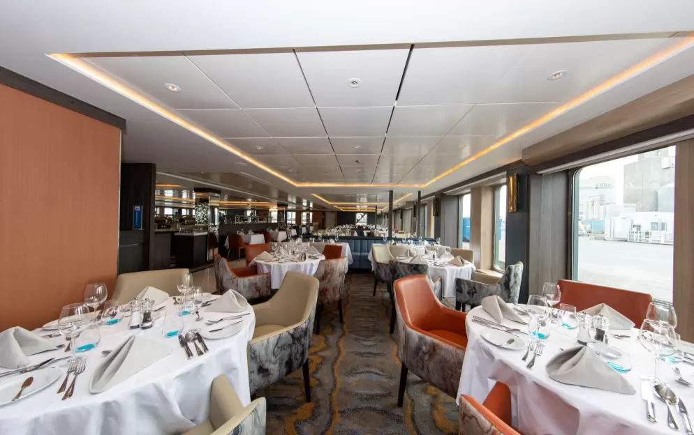 Quark Expeditions_World Explorer_Restaurant _8_.jpg