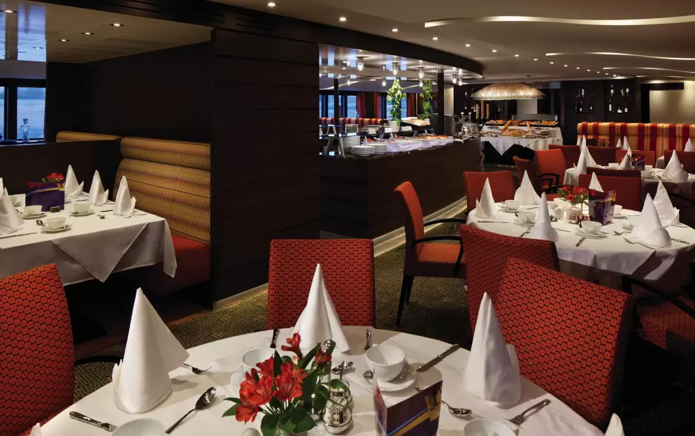 AmaWaterways CERTO_Restaurant.jpg