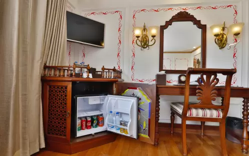 RV Ganges Voyager Colonial Suite ©CroisiEurope 2