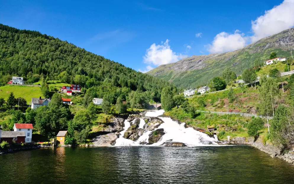 Hellesylt - Hellesylt-Norway_1140.jpg